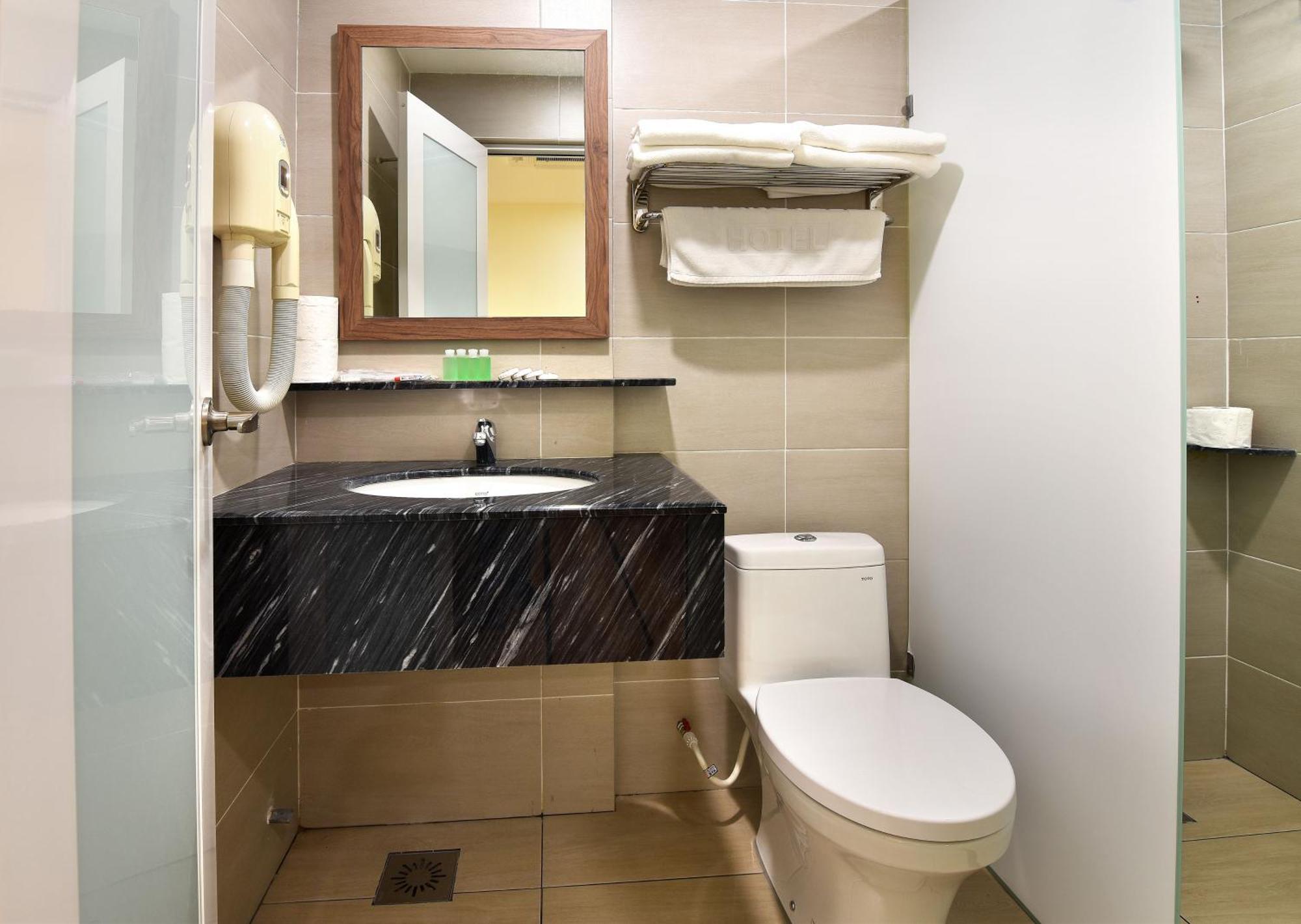 Yangtze Hotel 长江酒店 Johor Bahru Zimmer foto